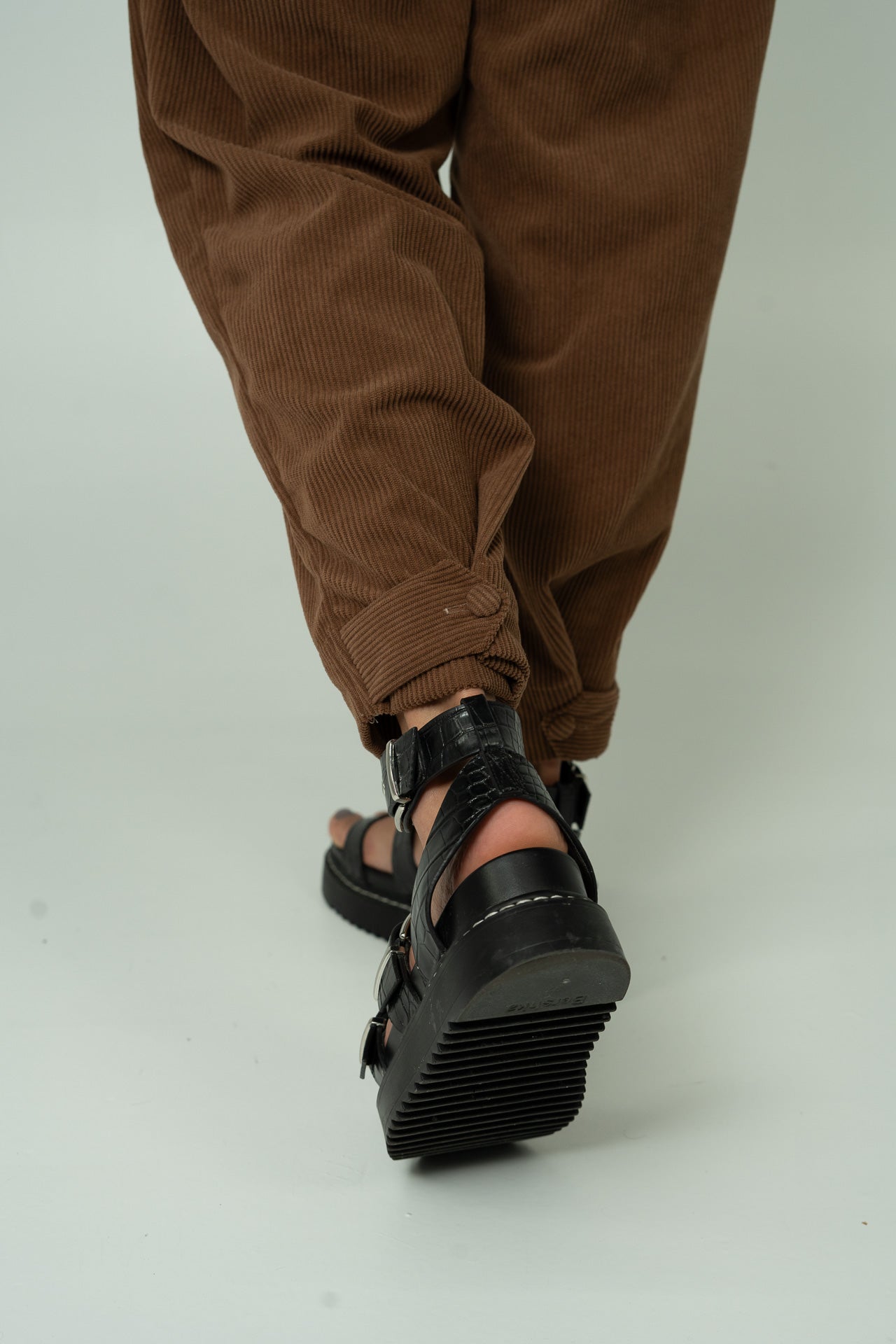 PANTALON MODERN CORDUROY